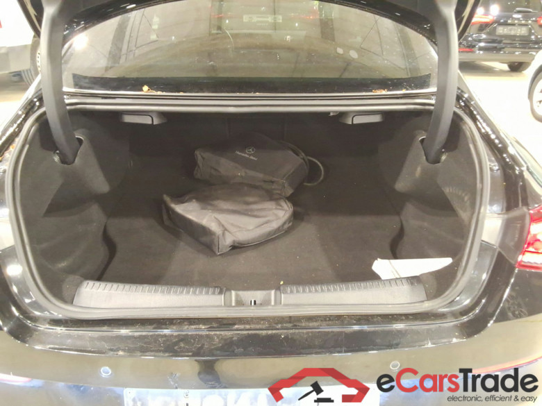 MERCEDES-BENZ CLA 1.3 CLA 250 E BUSINESS SOLUTION DCT #3