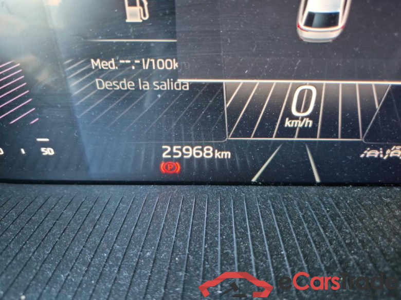 Fabia Essence 1.0 TSI 95CV MT5 6E #5