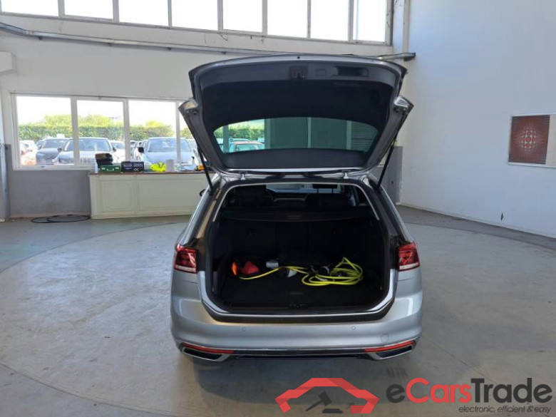 VOLKSWAGEN PASSAT / 2019 / 5P / STATION WAGON VAR. 1.4 PLUG IN HYBRID GTE DSG #5