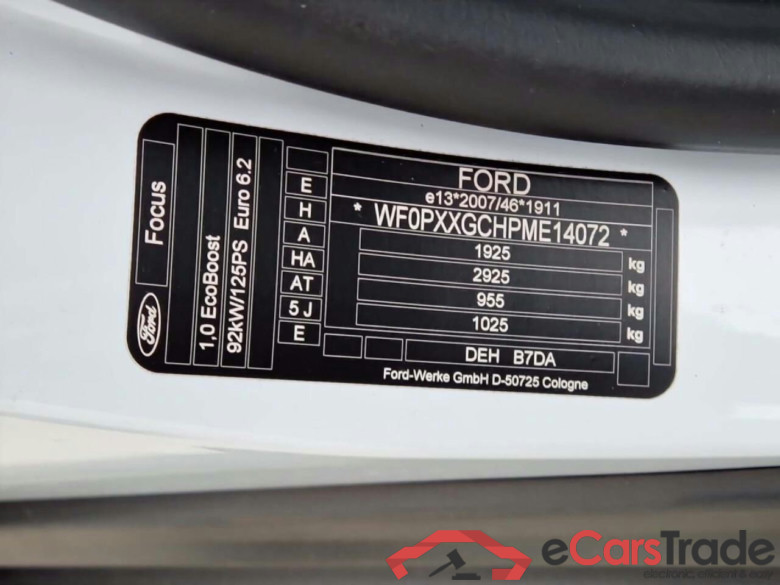 FORD Focus Wagon 1.0 EcoB. ST L. XBns  #4