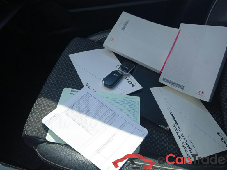 KIA XCeed / 2019 / 5P / todoterreno 1.6 GDi PHEV 104kW (141CV) eDrive (AC) #5