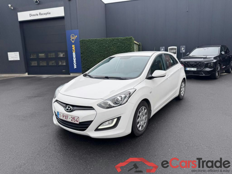 HYUNDAI i30 Dsl 1.6 CRDi Go!