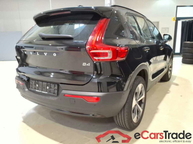 Volvo XC40 (2017->) DE - SUV5 B4 2WD EU6d, Plus Dark, (Facelift) 2022 - 2024 #3