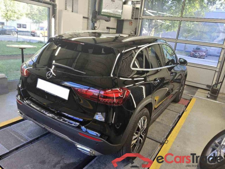 Mercedes-Benz GLA (BM 247)(02.2020->) DE - SUV5 GLA 200 d EU6e, Progressive, (Facelift) 2024 - 2026 #3