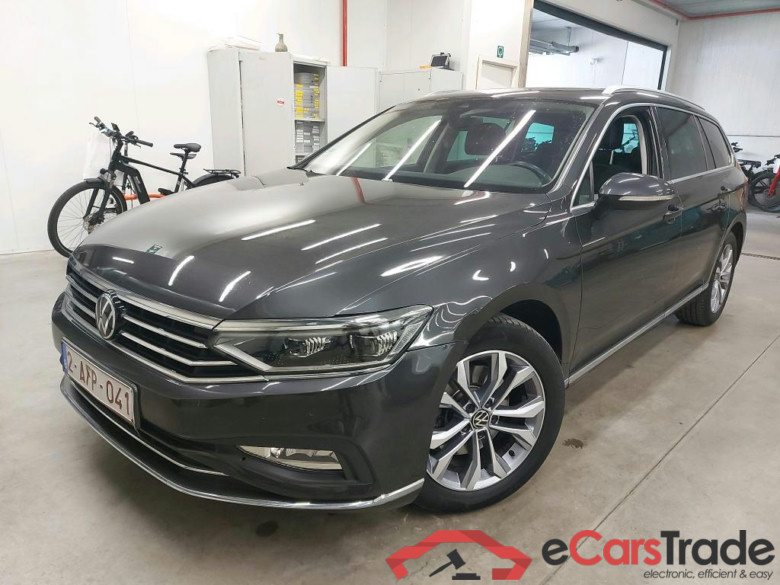 VOLKSWAGEN - VW  PASSAT VARIANT TSI 150PK DSG7 Elegance Business With Nappa Leather & Nav Discover Pro & Harman Kardon & Pano Roof  * PETROL *