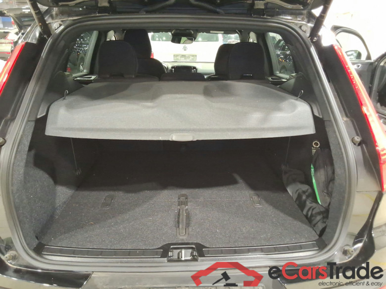 VOLVO XC40 1.5 T2 PLUS LIMITED EDITION AUTO #3