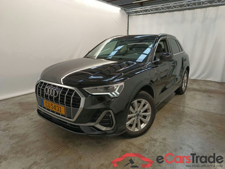 AUDI Q3 - 2019 45 TFSIe 245hp S line S tronic (EU6d-TEMP) 5d #1