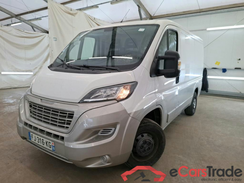 PEUGEOT Boxer / 2014 / 4P / Fourgon tôlé BLUEHDI 110 PREMIUM 333 L1H1 #1