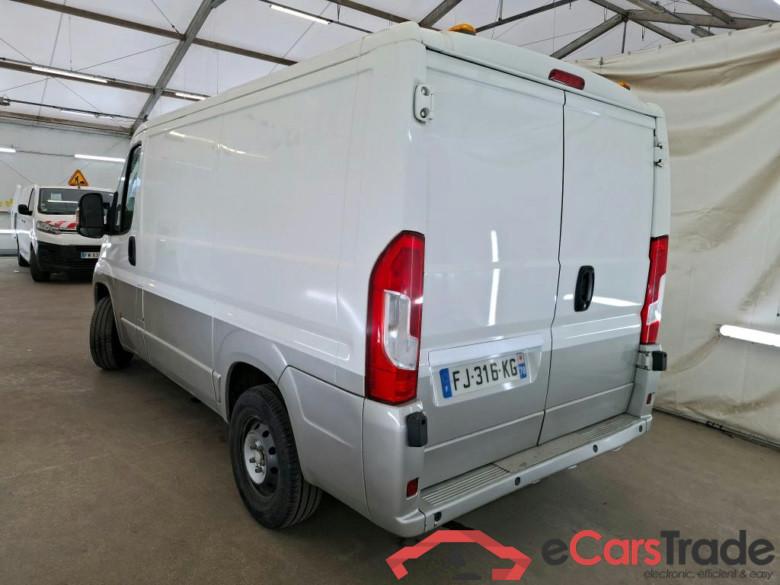 PEUGEOT Boxer / 2014 / 4P / Fourgon tôlé BLUEHDI 110 PREMIUM 333 L1H1 #2