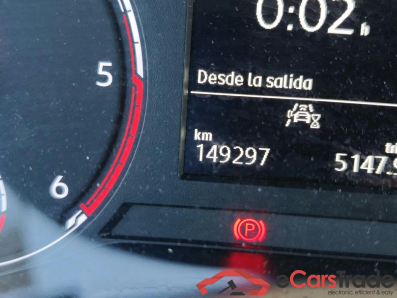 VOLKSWAGEN Polo / 2017 / 5P / berlina con portón Advance 1.6 TDI 70kW (95CV) #5