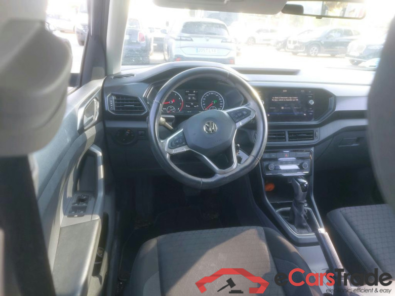 VOLKSWAGEN T-Cross / 2018 / 5P / todoterreno Advance 1.0 TSI 85kW (115CV) DSG (AC) #3
