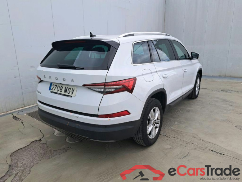SKODA Kodiaq / 2021 / 5P / todoterreno 2.0 TDI 110KW (150cv) DSG 4x2 Ambition (AC2) #2