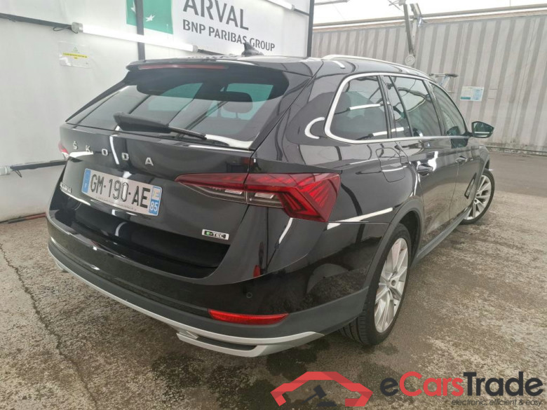SKODA Octavia Combi / 2020 / 5P / Break 1.5 TSI mHEV e-TEC 150 DSG7 Scout #3