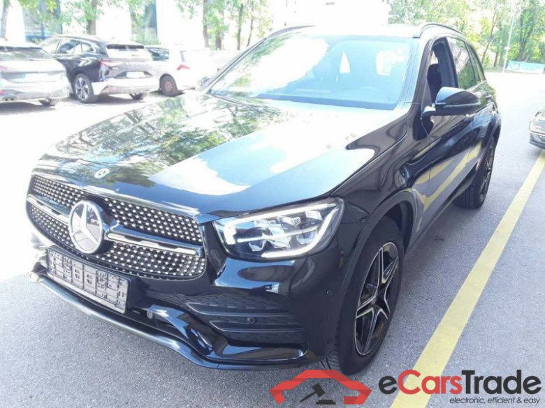 Mercedes-Benz GLC (BM 253)(06.2015->) DE - SUV5 GLC 200 EU6d, 4Matic AMG Line, (Facelift) - 2. Radsatz vorliegend #1