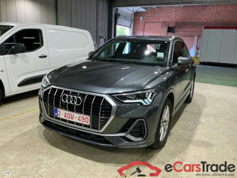 AUDI Q3 1.4 45 TFSI E S TRONIC S LINE #1