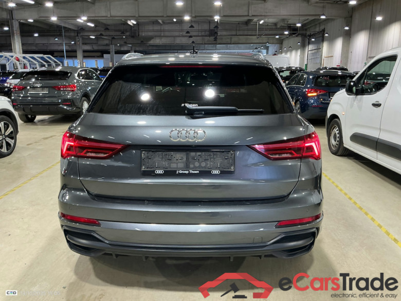 AUDI Q3 1.4 45 TFSI E S TRONIC S LINE #5