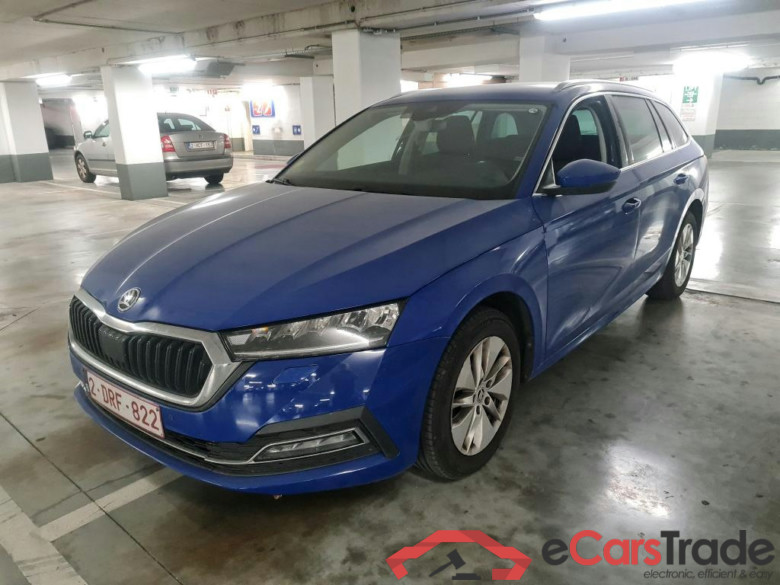 SKODA OCTAVIA COMBI 2.0 CRTDI 110KW DSG7 CLEVER #1