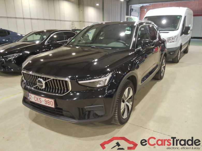 VOLVO XC40 1.5 T4 PHEV CORE DCT #1