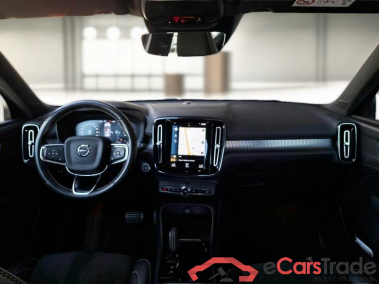 VOLVO XC40 / 2017 / 5P / SUV T5 PLUG-IN HYBRID AUTO RECHARGE R-DESIGN #3
