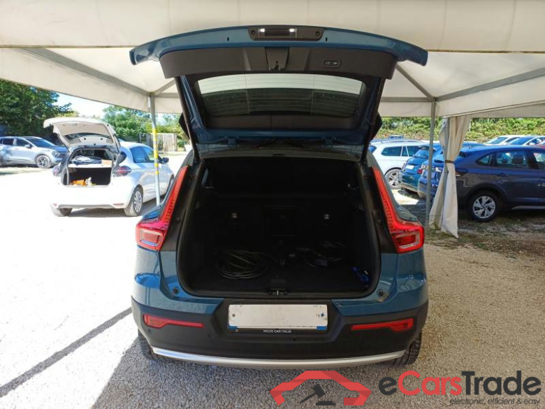 VOLVO XC40 / 2021 / 5P / SUV T4 RECHARGE PLUG-IN AUTO CORE #5