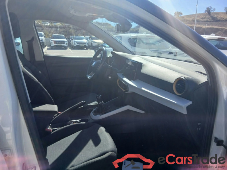 SEAT Arona / 2017 / 5P / todoterreno 1.0 TSI 81kW (110CV) Style Plus (AC) #6