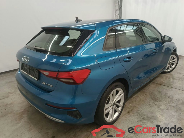 Audi A3 Sportback 1.5 35 TFSi 110kW Advanced 5d #2