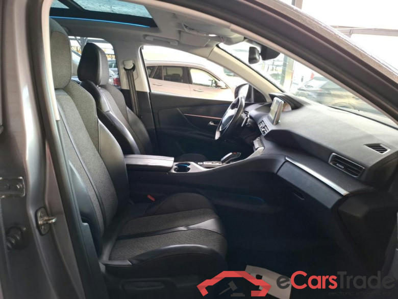 PEUGEOT 3008 5p SUV 12 PURETECH 130  EAT6 ALLURE BUS #6