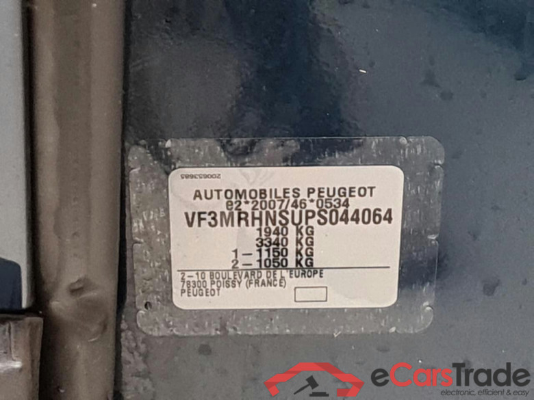 PEUGEOT 3008 1.2 PT GT EAT8 #4