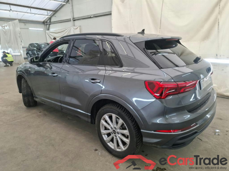 AUDI Q3 / 2018 / 5P / SUV 45 TFSI E 245 S TRONIC S LINE #4