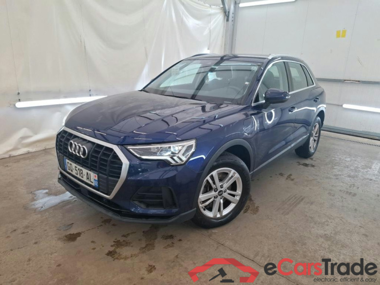 AUDI Q3 / 2018 / 5P / SUV 45 TFSI E 245 S TRONIC BUSINESS LINE