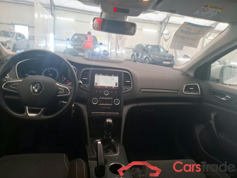 Megane IV Berline 5pt. Société Air Nav 1.5 dCi 90CV BVM6 E6 #5