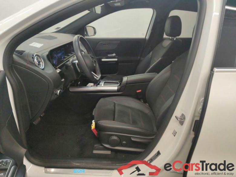 Mercedes-Benz EQA EQA 250+ AMG Line 5d #3