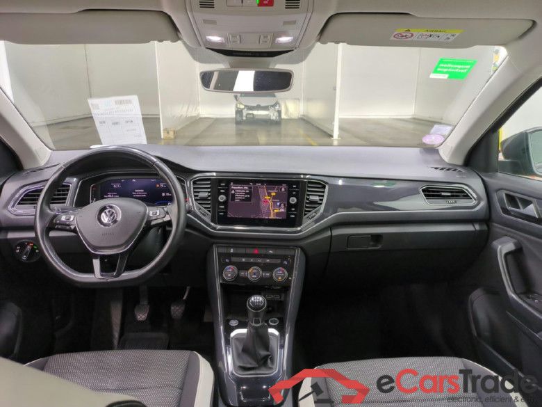 VOLKSWAGEN T-Roc / 2017 / 5P / SUV 1.5 TSI 150 EVO CARAT #5