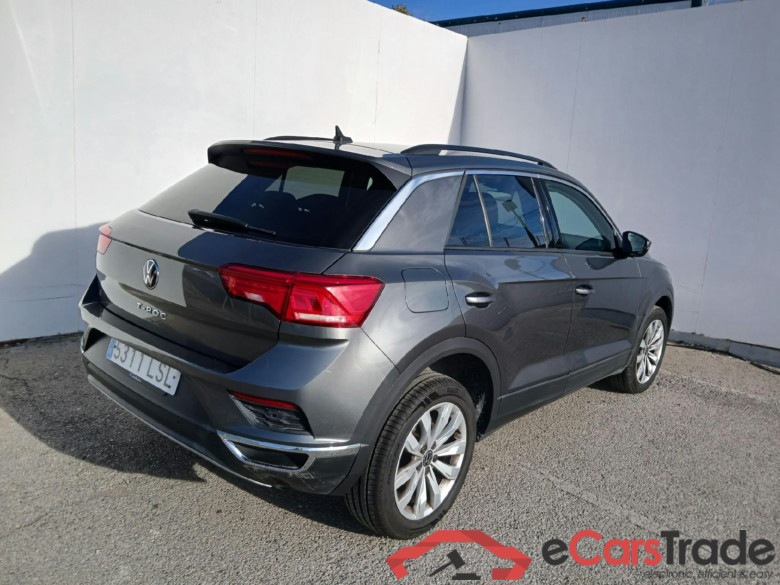 VOLKSWAGEN T-Roc / 2017 / 5P / todoterreno Advance 2.0 TDI 110kW (150CV) DSG (AC2) #2