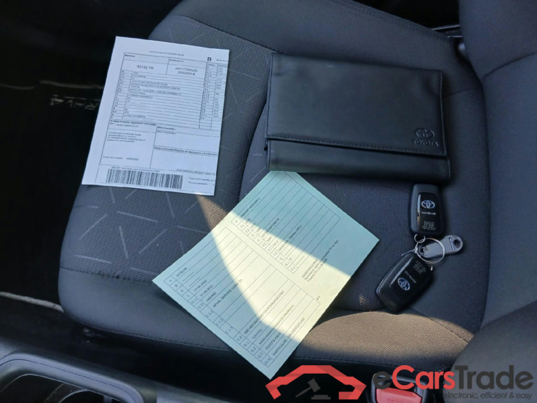 TOYOTA Rav4 / 2018 / 5P / todoterreno 2.5l 220H Advance #5