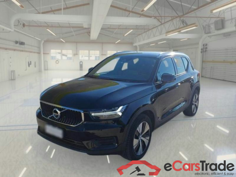 VOLVO XC40 / 2017 / 5P / SUV D4 AWD GEARTRONIC MOMENTUM