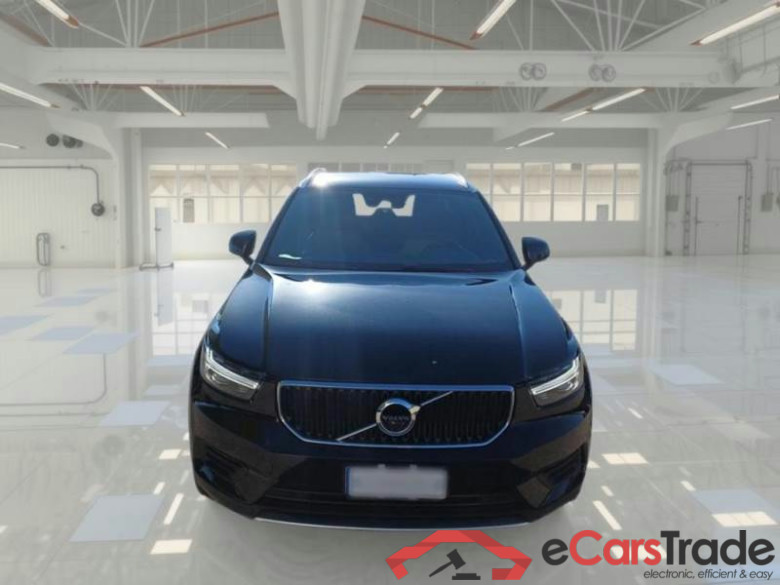 VOLVO XC40 / 2017 / 5P / SUV D4 AWD GEARTRONIC MOMENTUM #6