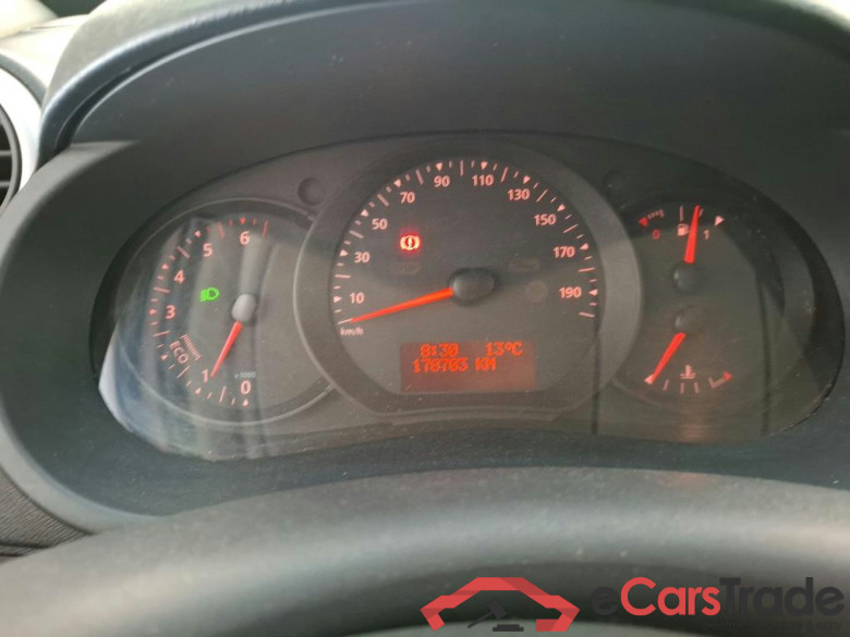 RENAULT Kangoo Express VU 4p Fourgonnette Confort Energy dCi 75 #6
