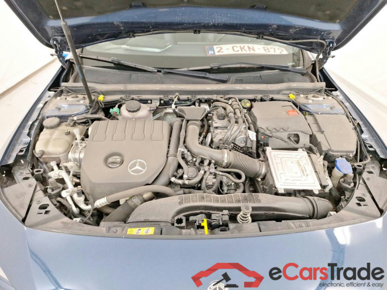 MERCEDES-BENZ CLA 1.3 CLA 250 E BUSINESS LINE DCT #4