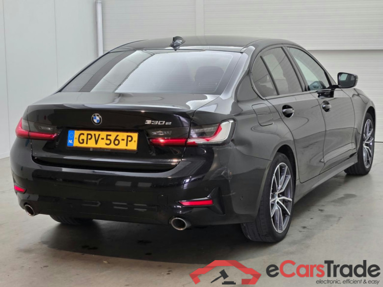 BMW 3-serie 330e eDrive Edition #4
