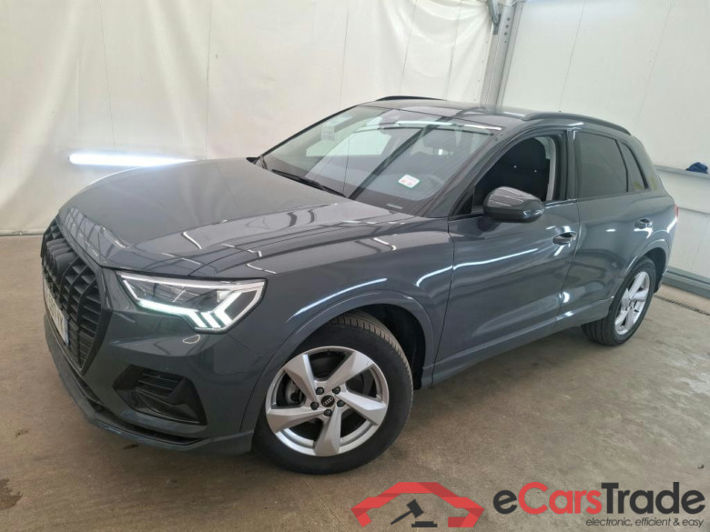 AUDI Q3 / 2018 / 5P / SUV 35 TFSI 150 MHEV S TRONIC DESIGN LUXE #3