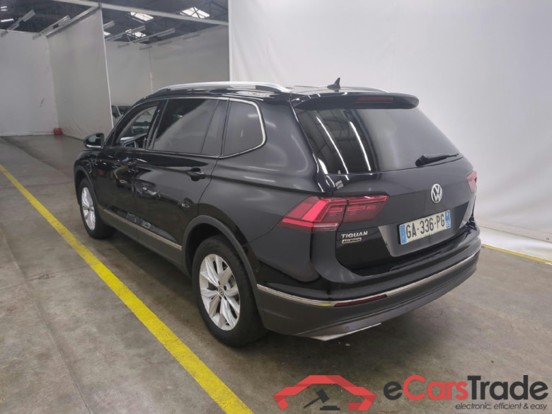 VOLKSWAGEN Tiguan Allspace / 2017 / 5P / SUV 2.0 TDI 150 DSG7 Carat #2